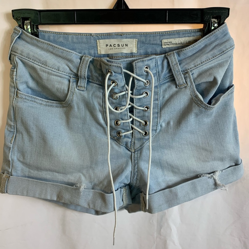 Women’s PacSun Light Wash Denim High Rise Shorts